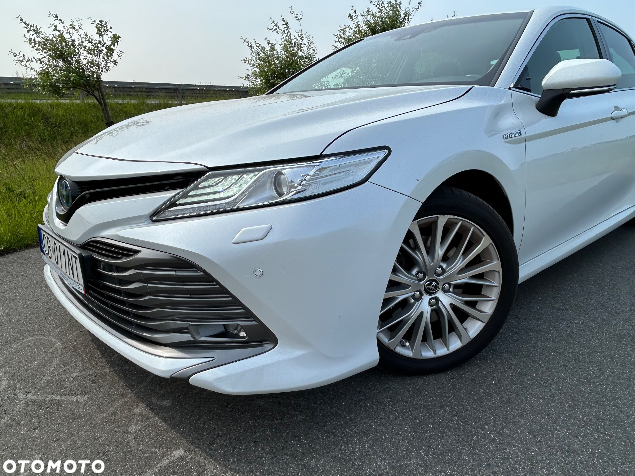 Toyota Camry 2.5 Hybrid Executive CVT - 18