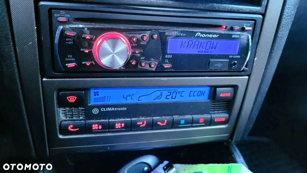 Volkswagen Bora 2.0 - 8