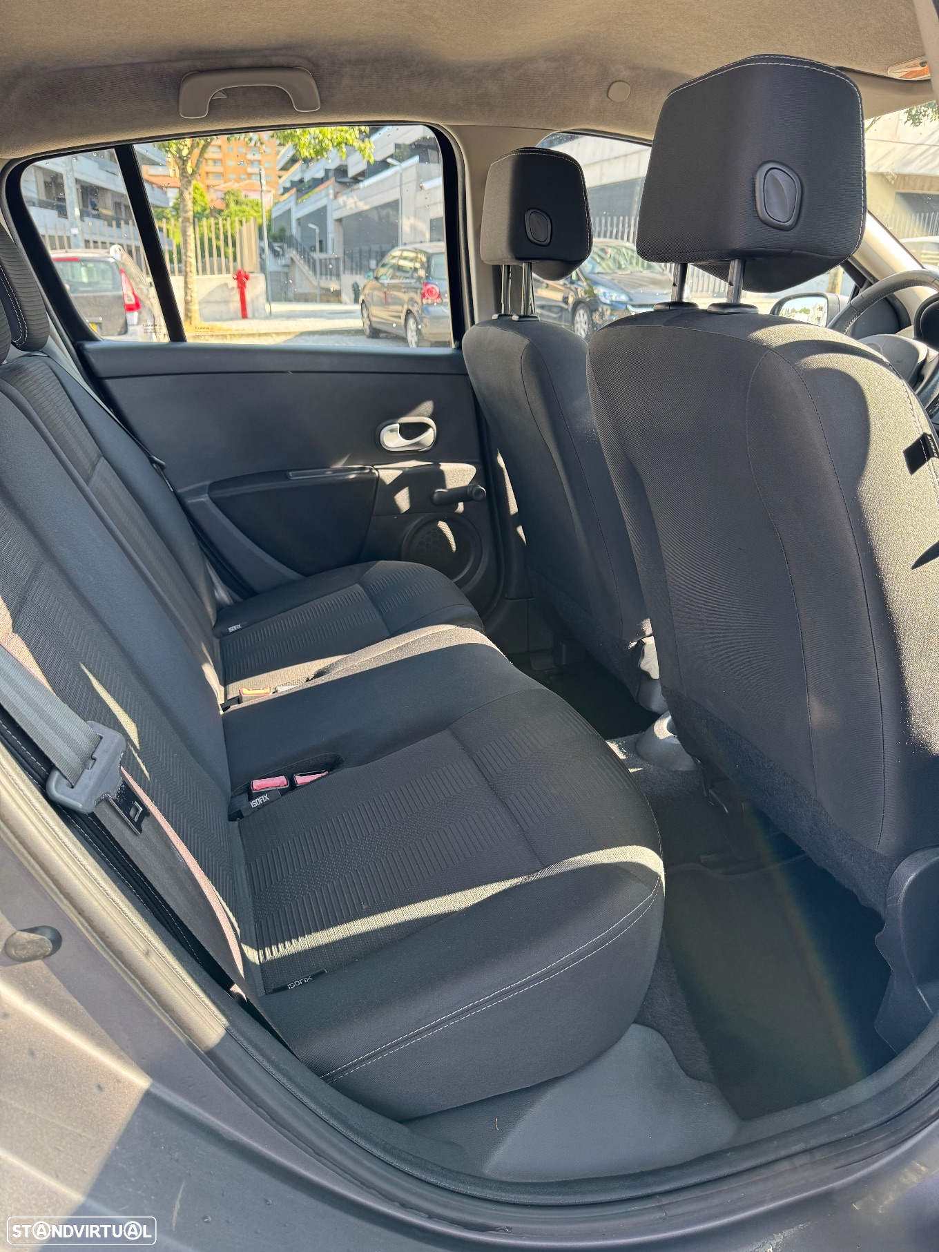 Renault Clio 1.2 16V Dynamique - 13
