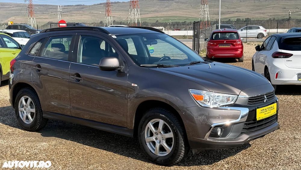 Mitsubishi ASX - 3