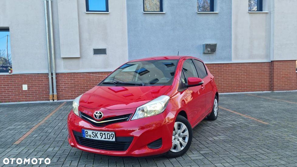Toyota Yaris 1.33 Premium - 6