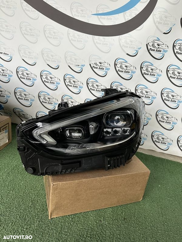 Far stanga dreapta Mercedes C class W206 digital light - 2