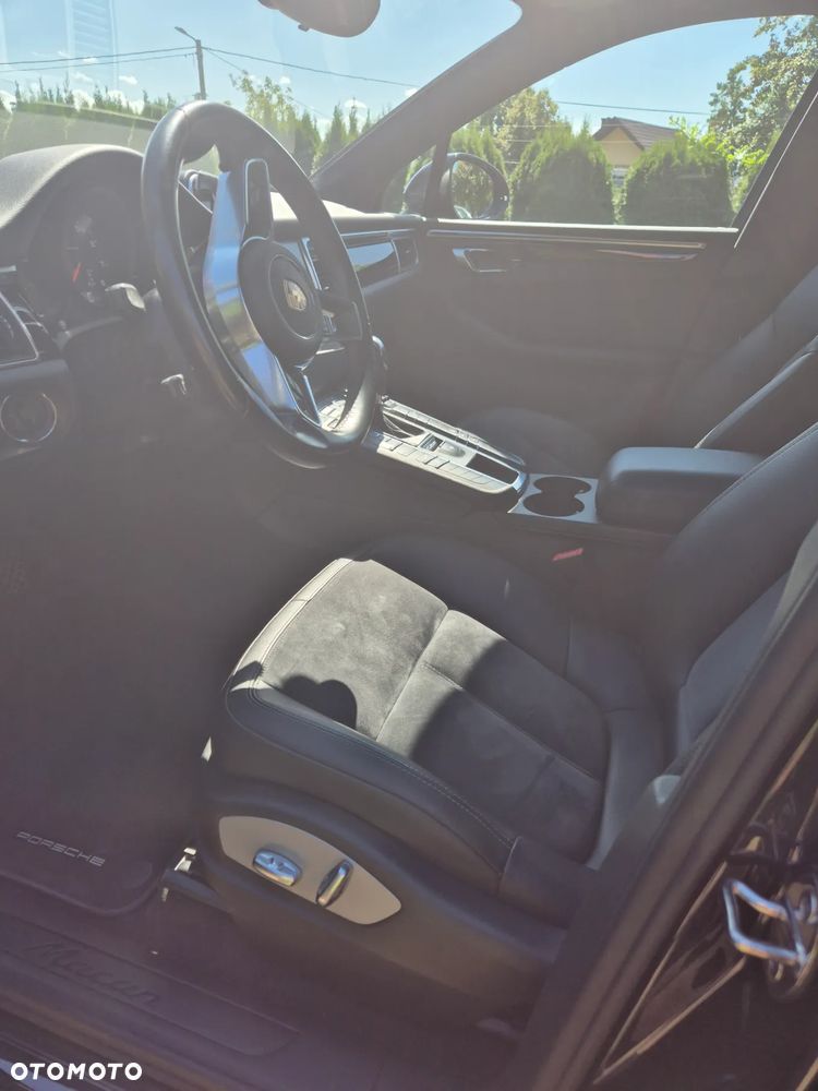 Porsche Macan - 29