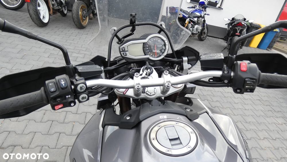Triumph Tiger - 12