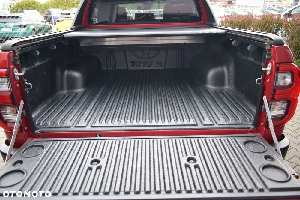 Toyota Hilux 2.8 D-4D Double Cab GR Sport 4x4 - 30