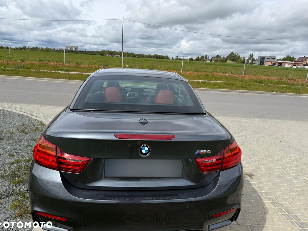 BMW M4 Cabrio DKG - 2