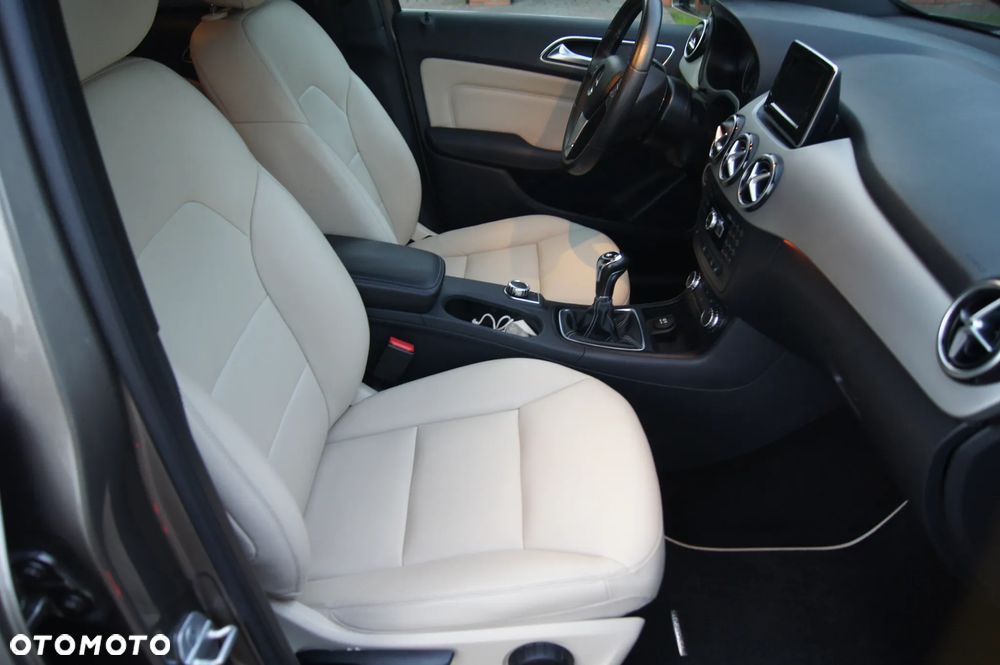 Mercedes-Benz Klasa B 180 CDI BlueEFFICIENCY Edition 1 - 20