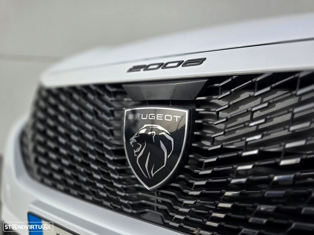 Peugeot 2008 1.2 PureTech Style - 12