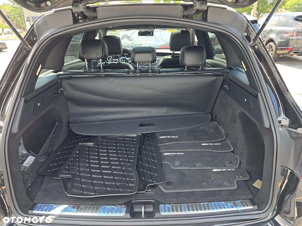 Mercedes-Benz GLC 300 4Matic 9G-TRONIC AMG Line - 10