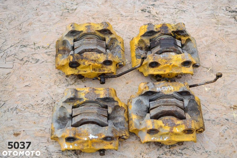 Szczęki hamulcowe Wozidło Volvo A25 A30 A35 A40 A45 B C D Zacisk Hamulcowy Hamulce - 1