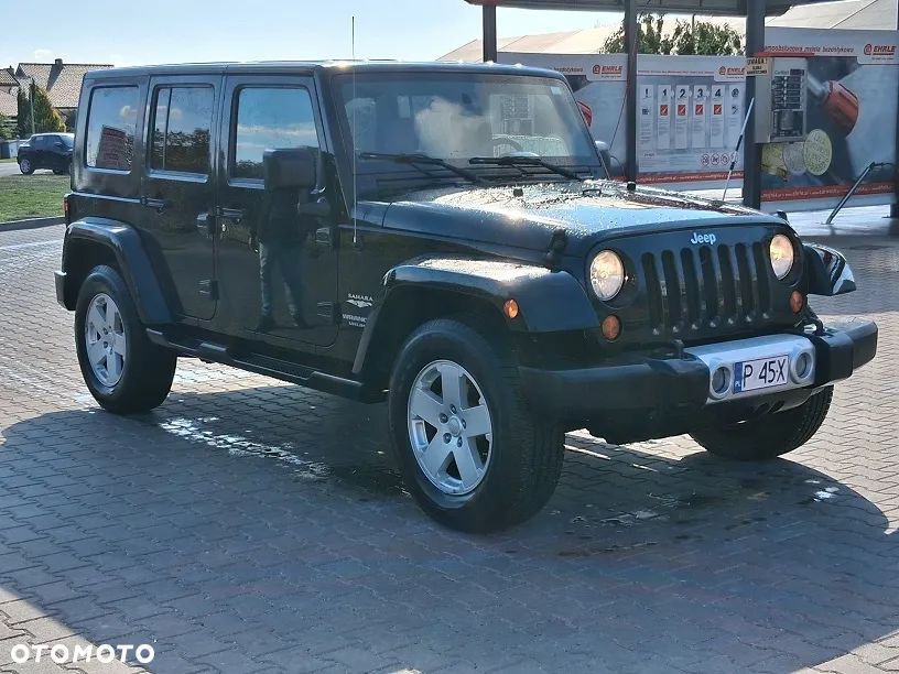 Jeep Wrangler Unlimited Hard-Top 3.8 Automatik Sahara - 3