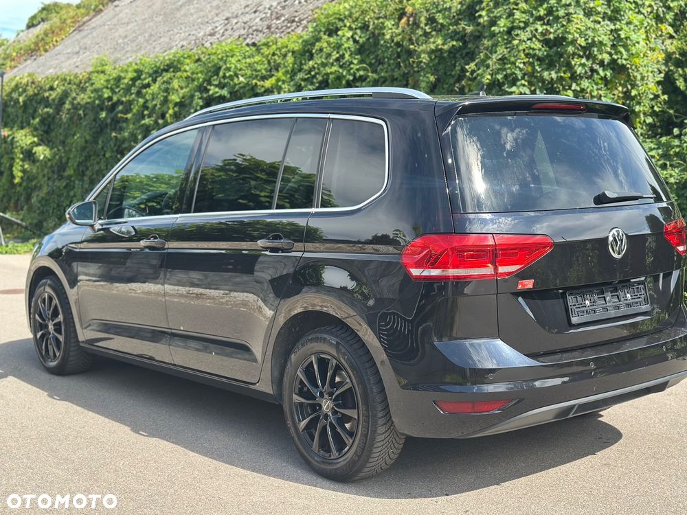 Volkswagen Touran 1.5 TSI EVO Comfortline - 15