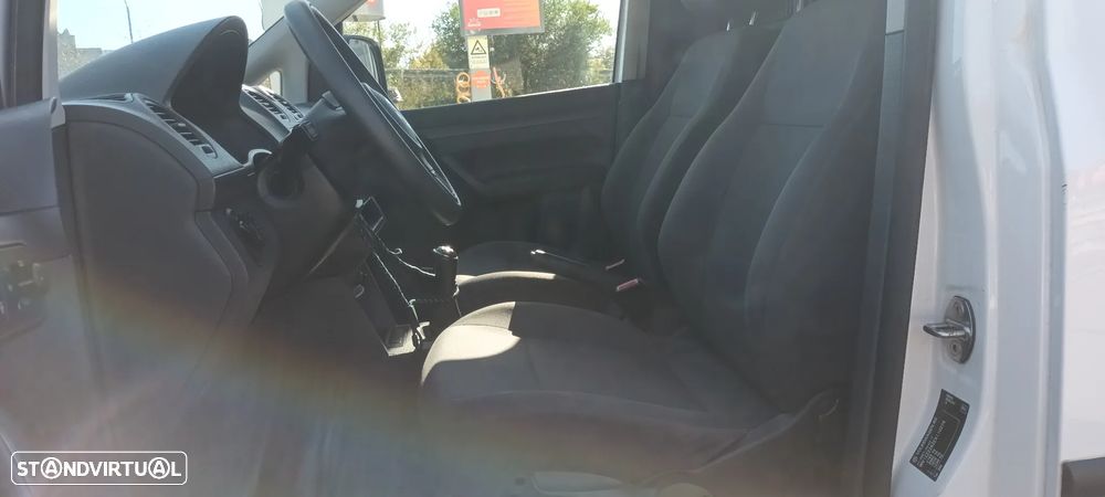 VW CADDY - 7