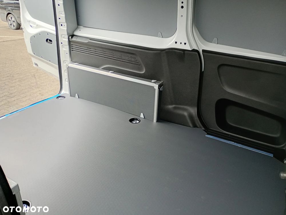 Peugeot Partner Furgon Long 950kg 100KM BlueHDi - 10