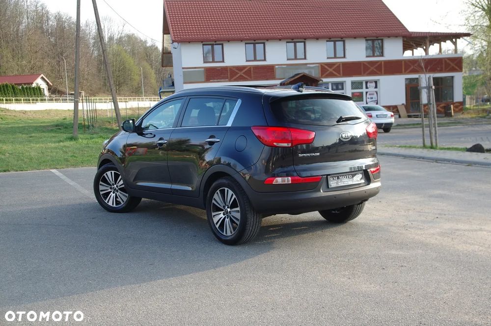 Kia Sportage 1.7 CRDI 2WD ISG Dream-Team Edition - 4