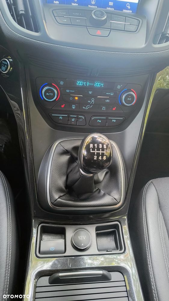 Ford Kuga - 22
