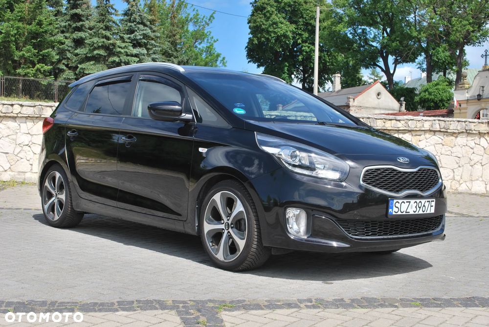 Kia Carens 1.7 CRDi XL 7os - 24
