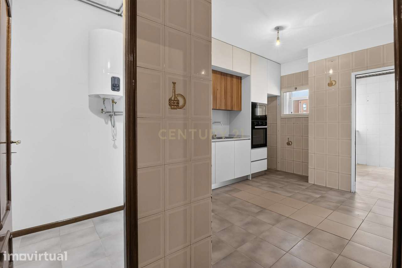 T3+1 com Garagem Fechada e Elevador | Lomar – Braga - Grande imagem: 4/30