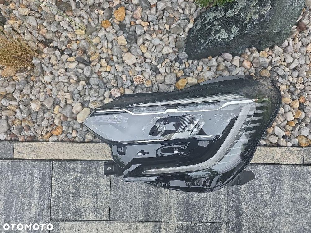 RENAULT CAPTUR 2 II Lampa lewa Kompletna Full Led 260600666R Długi Led - 8