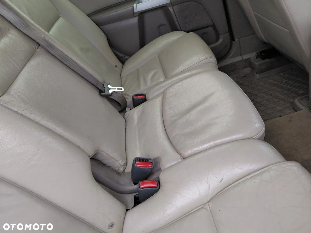 Volvo XC 90 2.4 D5 - 23
