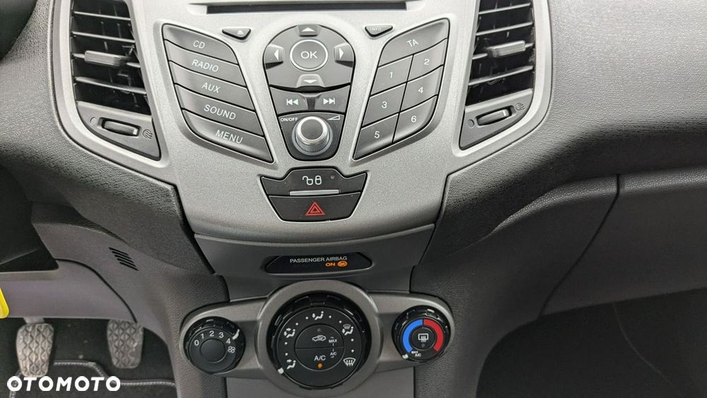 Ford Fiesta 1.25 Trend EU6 - 28