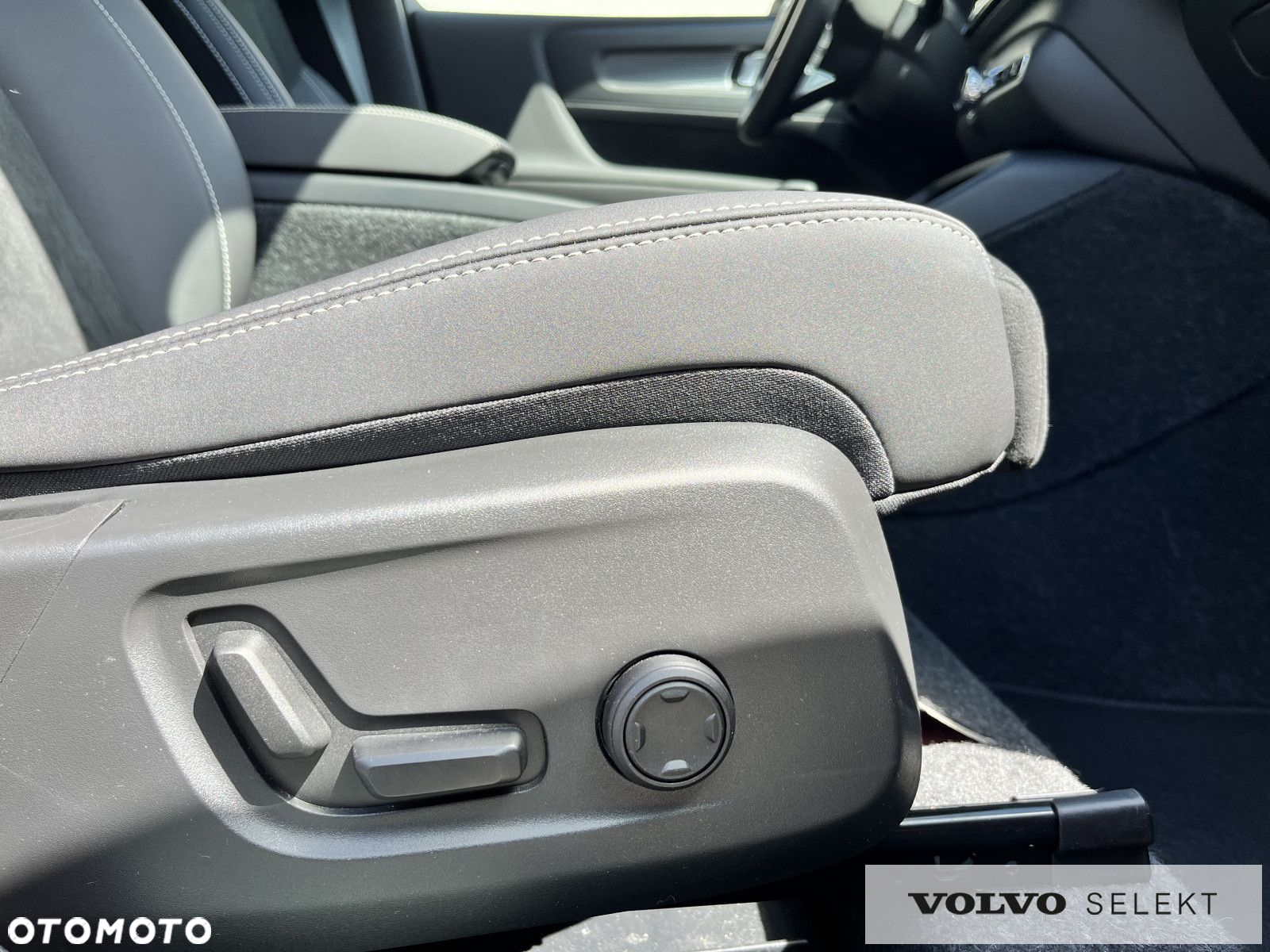 Volvo XC 40 - 24
