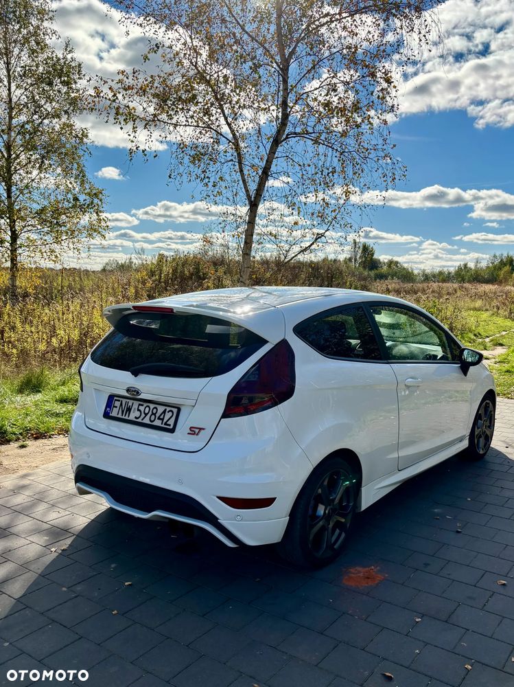 Ford Fiesta 1.6 EcoBoost ST - 2