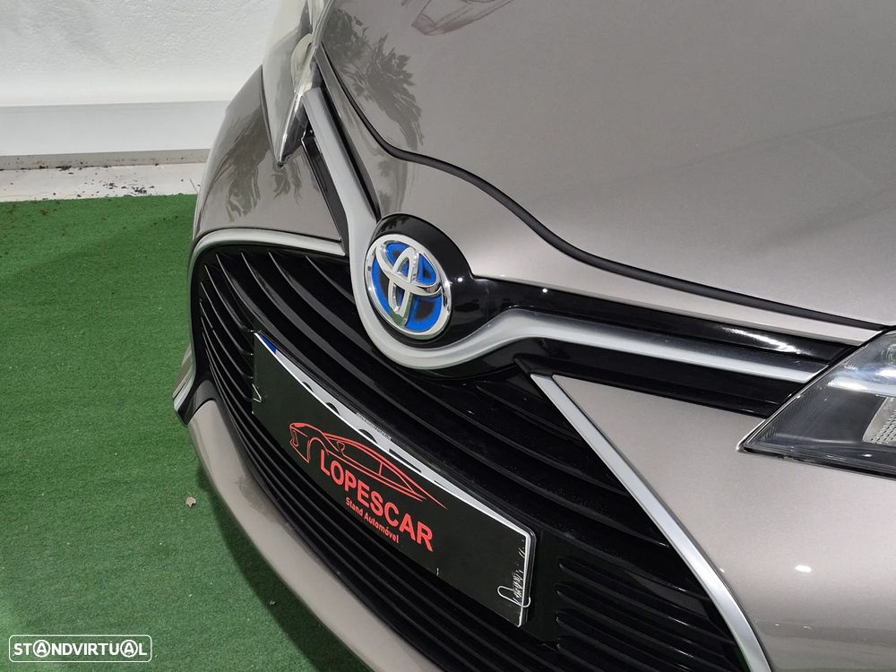 Toyota Yaris 1.5 HSD Comfort +P.Style+P.Techno - 3