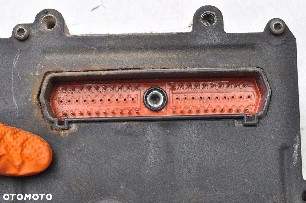 CHRYSLER VOYAGER III 3.3 KOMPUTER SILNIKA 04686760AC - 4