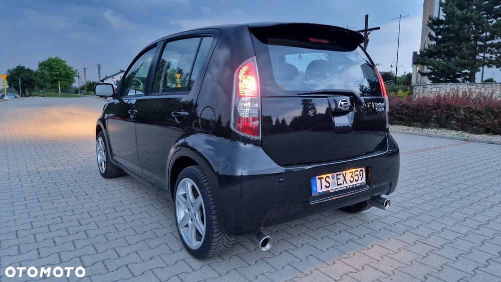 Daihatsu Sirion 1.3 - 23