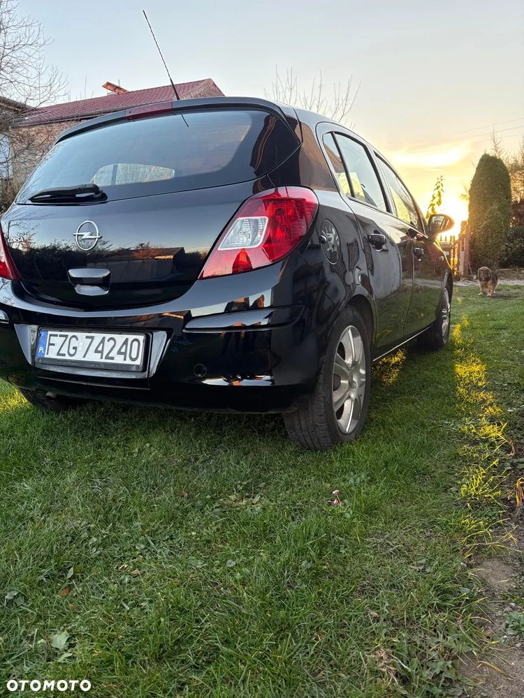 Opel Corsa 1.2 16V Cosmo - 7