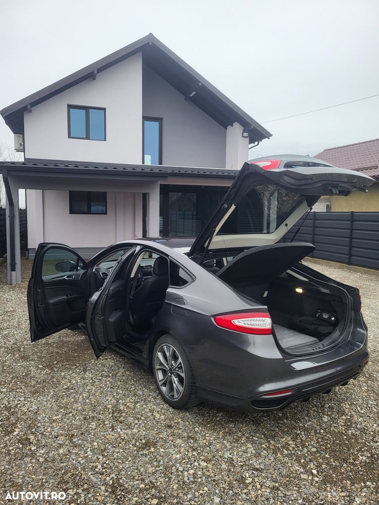 Ford Mondeo 2.0 TDCI Powershift ST Line High - 4