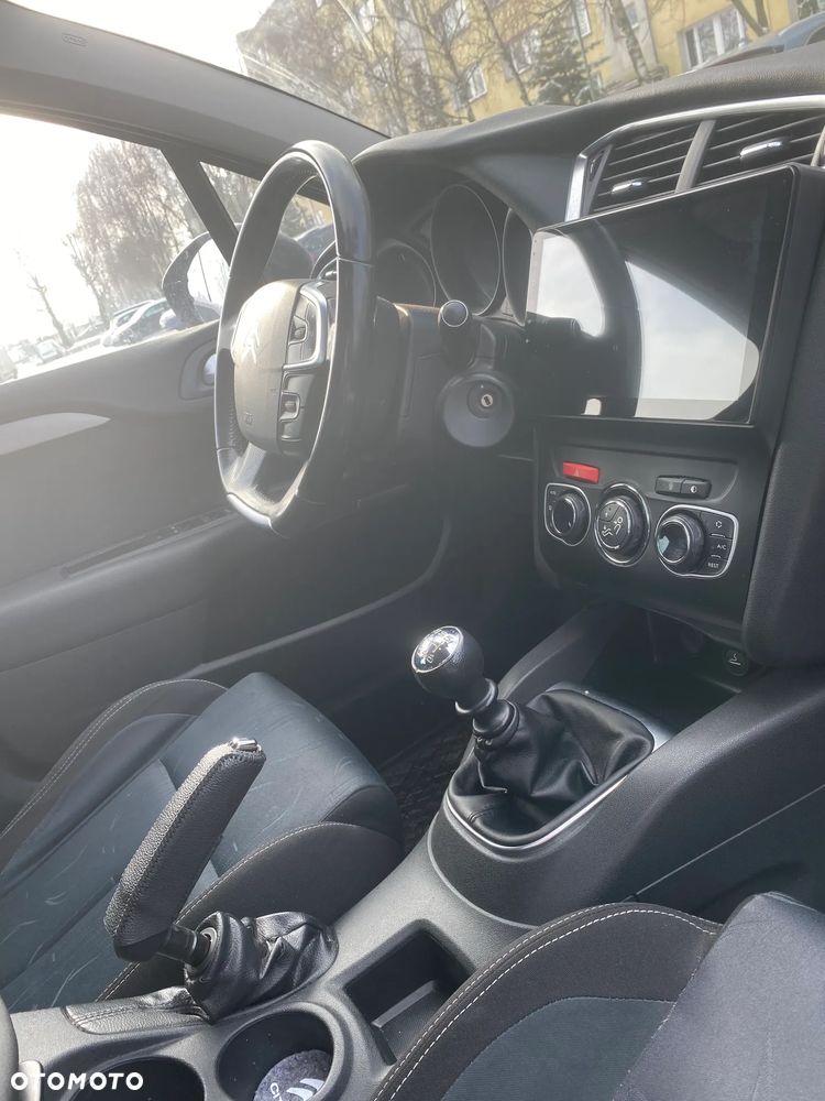 Citroën C4 1.6 HDi Magic - 8