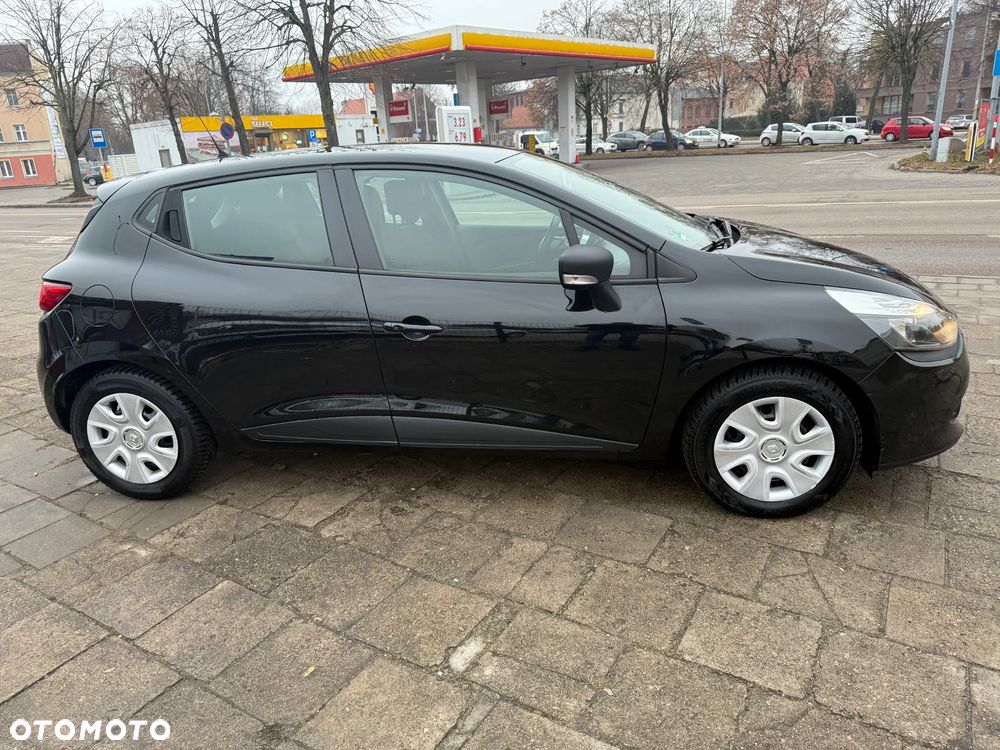 Renault Clio 1.2 16V 75 Experience - 16