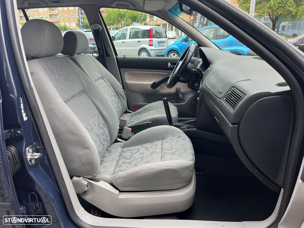 VW Golf 1.9 TDi Movie - 8