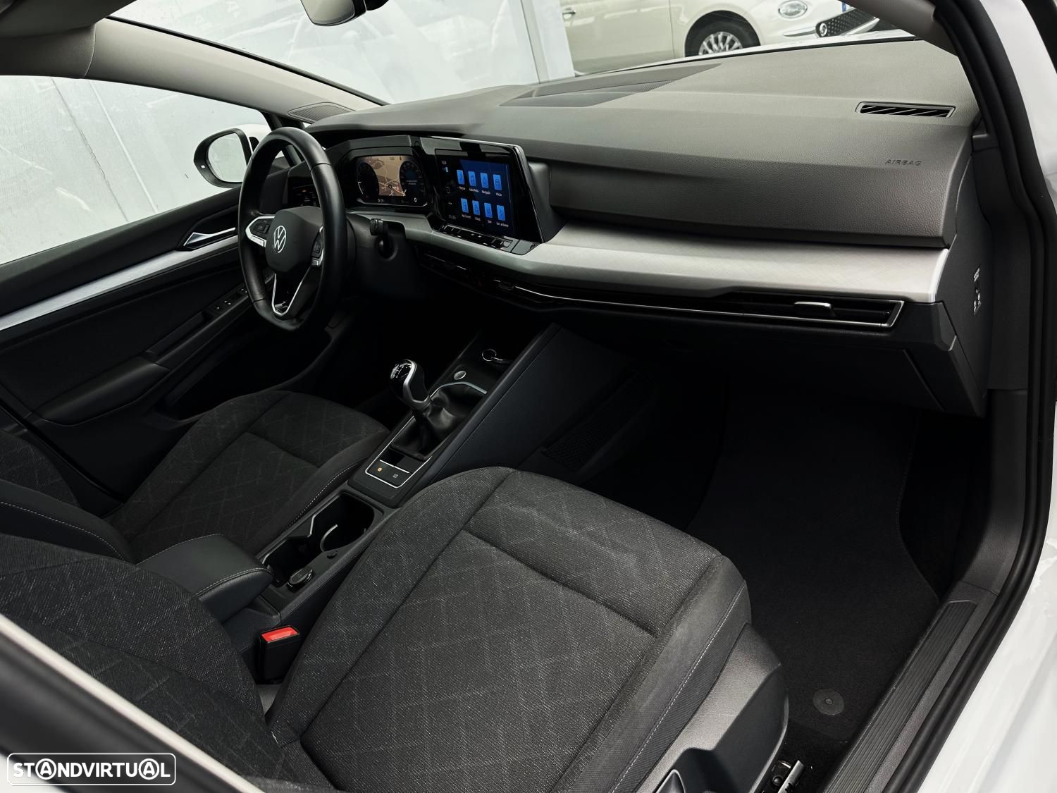 VW Golf 1.0 TSI Life - 13