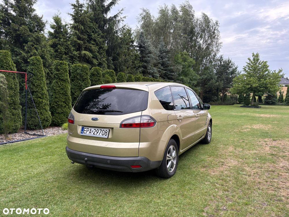 Ford S-Max - 6