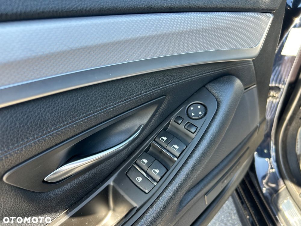 BMW Seria 5 520d - 26
