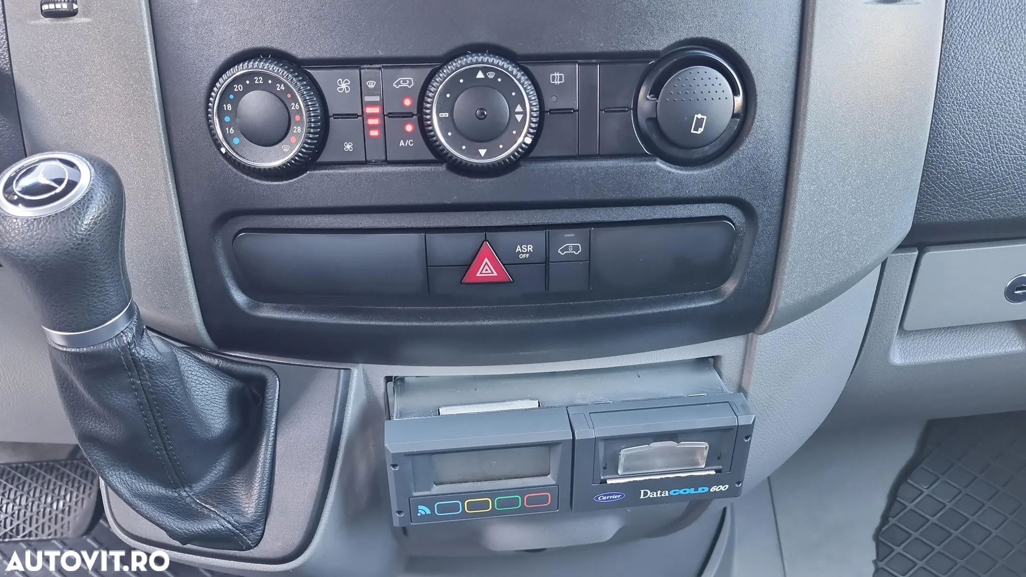 Mercedes-Benz Sprinter - 16