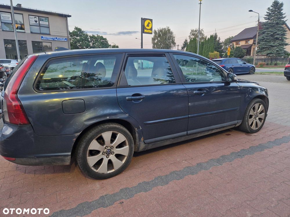 Volvo V50 - 1