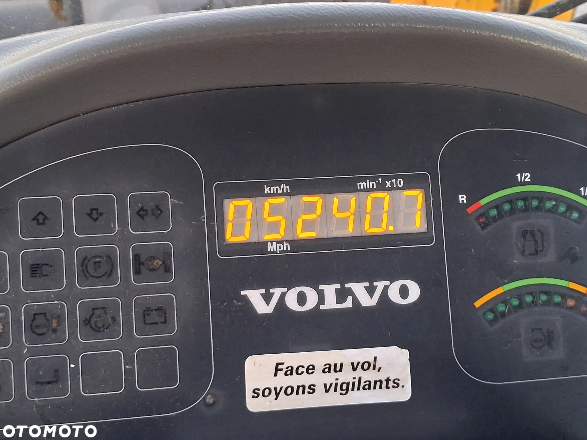 Volvo L30B  Maszyna sprowadzona  5200Mth - 4