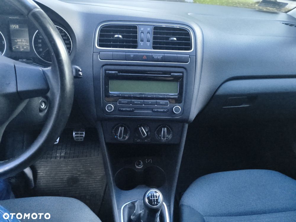 Volkswagen Polo - 5