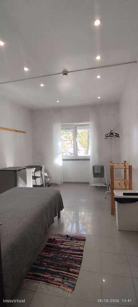 T5 mobilado em Carcavelos com 2 casas de banho - Grande imagem: 5/21