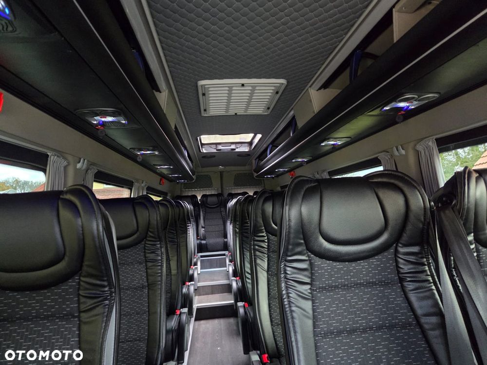 Mercedes-Benz SPRINTER - 26