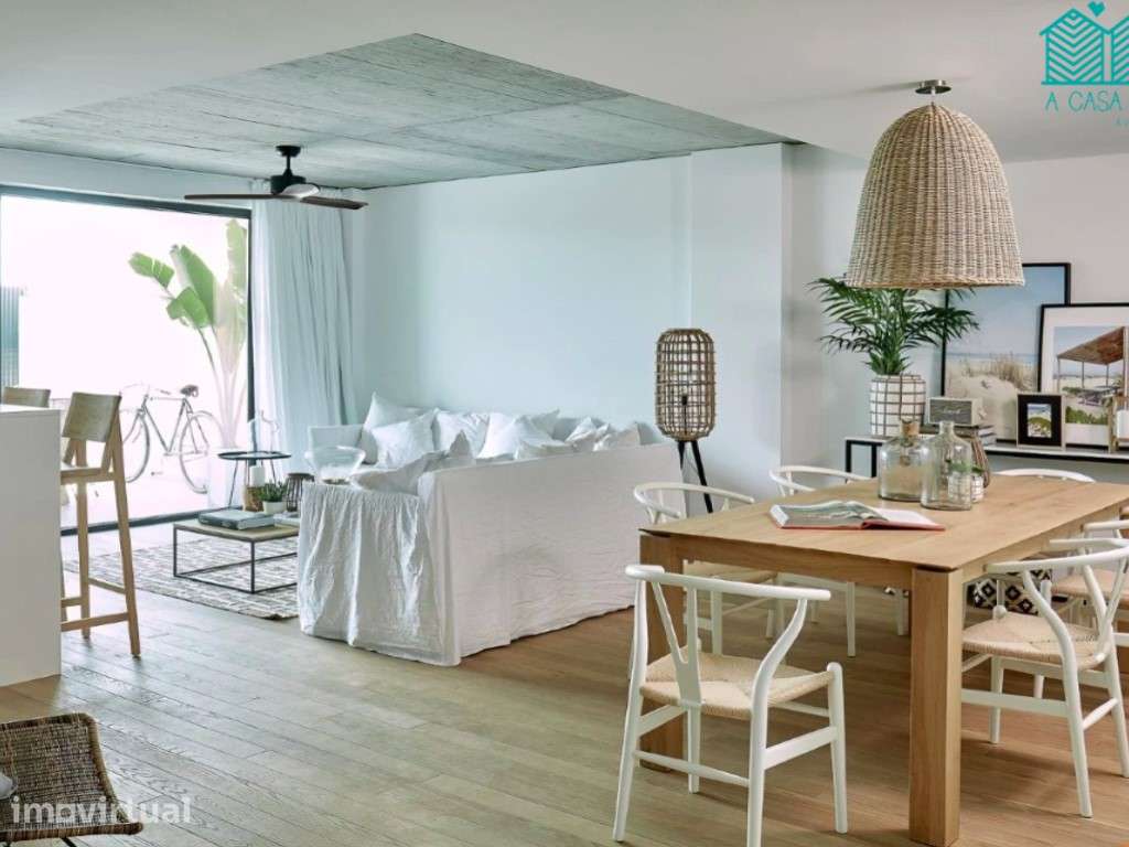 Apartamento T1 com Lugar de Garagem na Praia da Barra - Grande imagem: 2/23