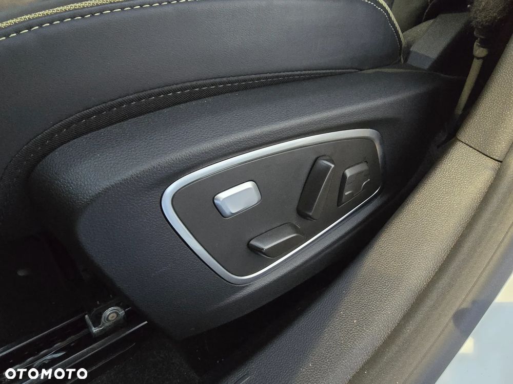 Renault Austral 1.2 E-Tech Full Hybrid 200 Iconic esprit Alpine MMT - 11