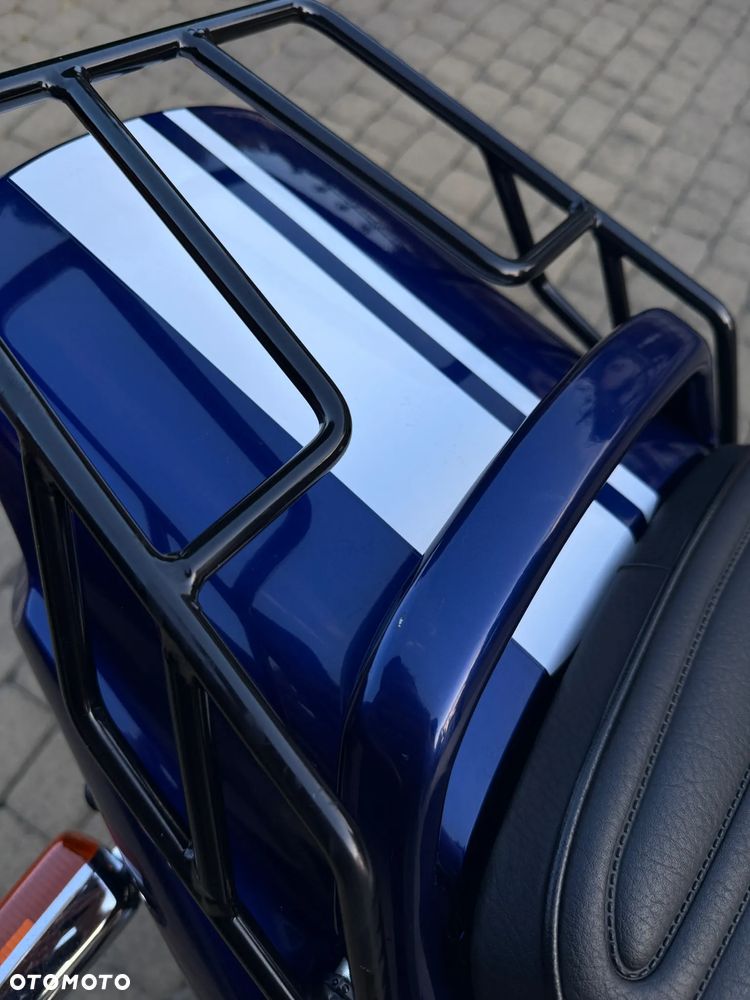 Yamaha XJR - 12