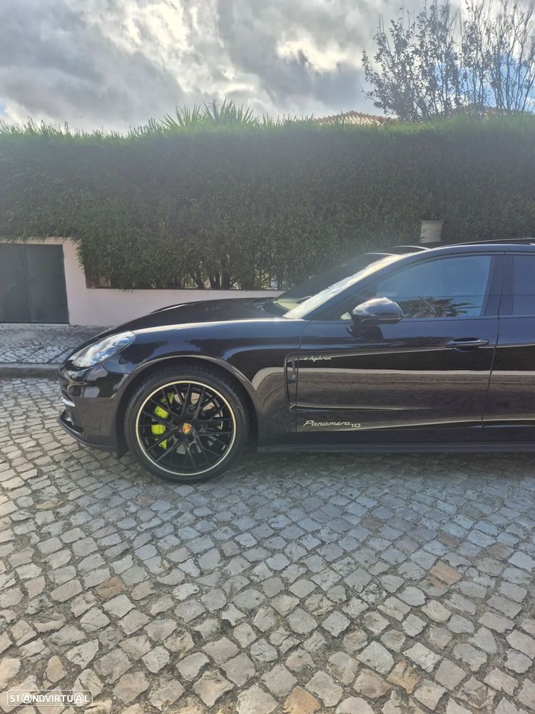 Porsche Panamera 4 E-Hybrid 10 Years Edition - 5