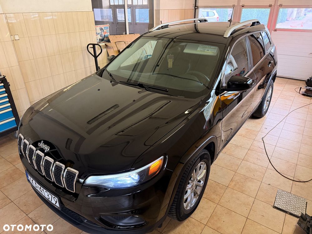 Jeep Cherokee - 12