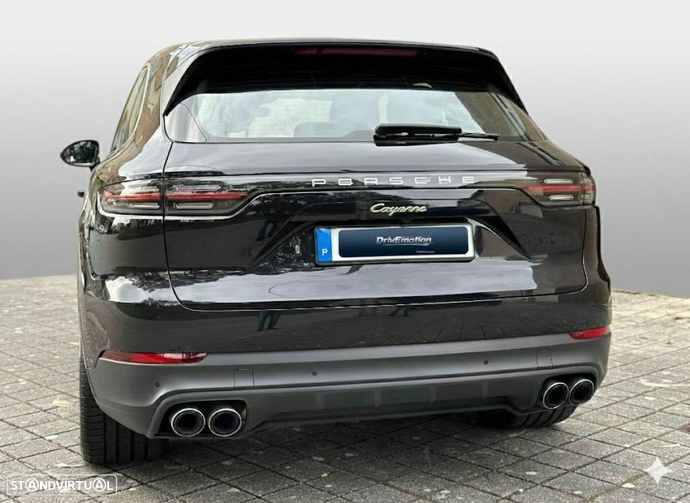 Porsche Cayenne - 3